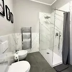 Apartment Dolce Vita Garden - Private Parking, Self Check In アパート コモ