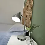Apartment Dolce Vita Garden - Private Parking, Self Check In * Como