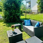 Apartment Dolce Vita Garden - Private Parking, Self Check In Como