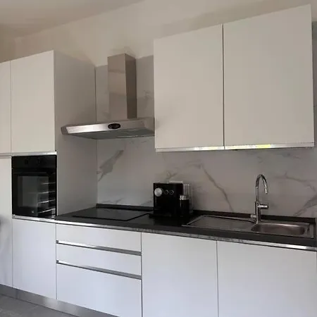 Dolce - Free Parking Apartment