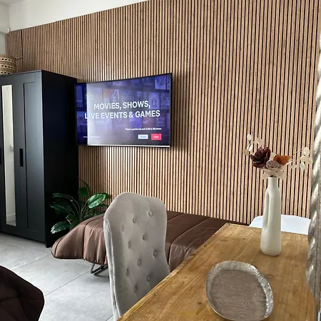 Apartment Dolce Garden - Private Parking, Self Check In