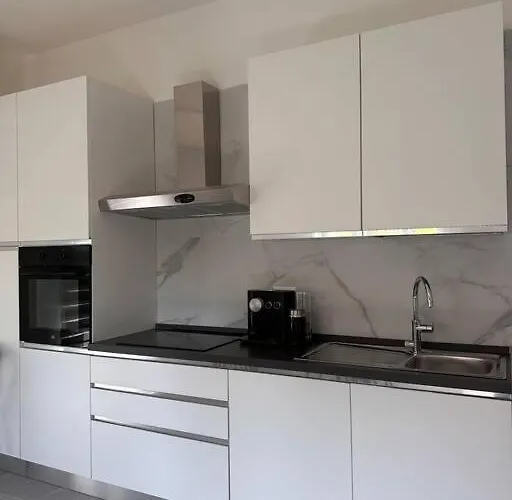 Apartment Dolce Vita - Private Parking, Self Check In Апартаменты