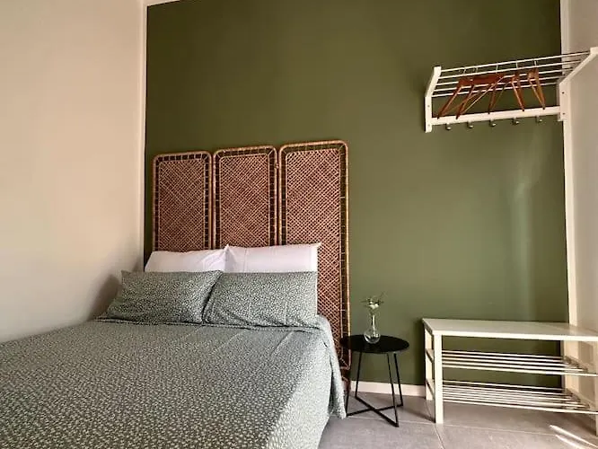 Dolce Family - Private Parking, Self Check In * Como