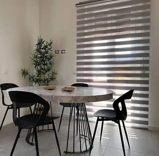 Dolce Vita- Free Parking * 科莫