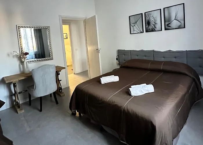 Dolce Vita- Free Parking *