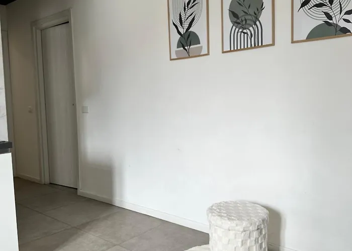 Dolce Family - Private Parking, Self Check In * Como