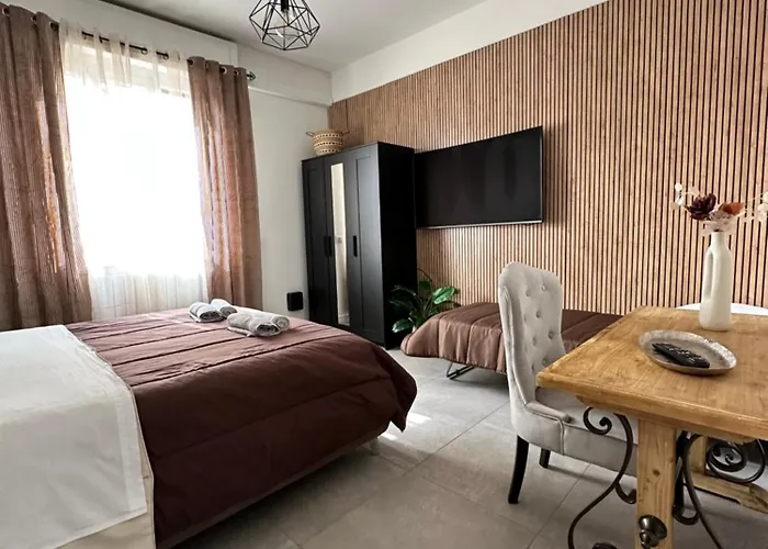 Apartment Dolce Vita - Private Parking, Self Check In Комо